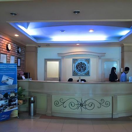 Buana Lestari Hotel Баликпапан Экстерьер фото