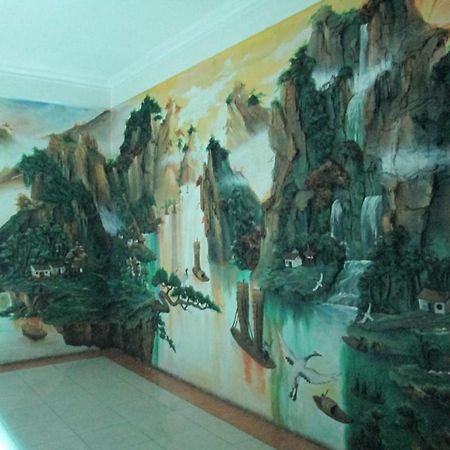 Hotel Buana Lestari Баликпапан Экстерьер фото