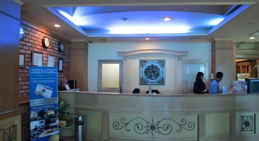 Buana Lestari Hotel Баликпапан Экстерьер фото