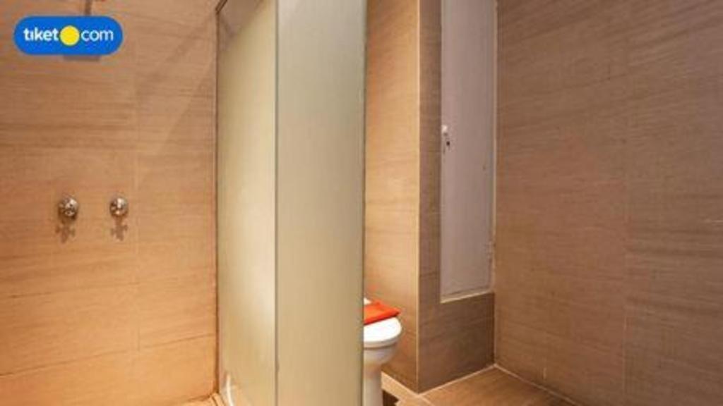 Buana Lestari Hotel Баликпапан Экстерьер фото