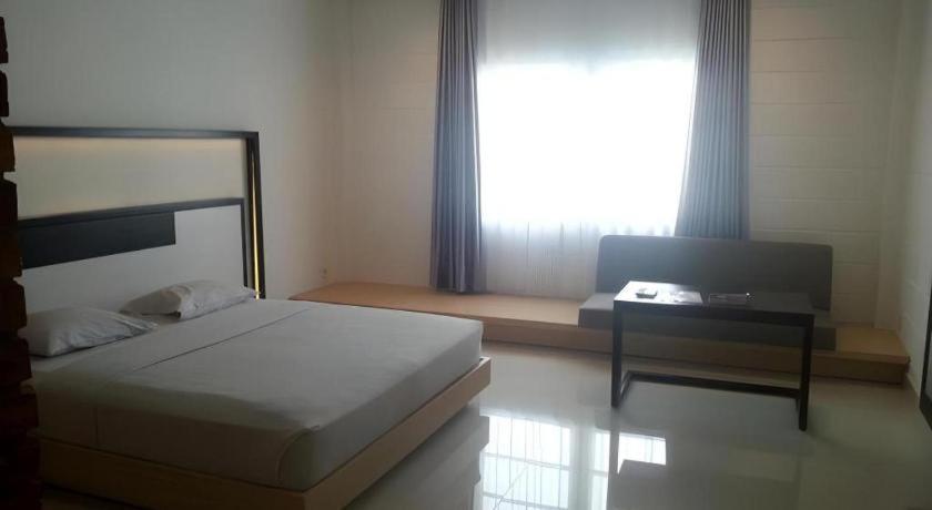 Buana Lestari Hotel Баликпапан Экстерьер фото
