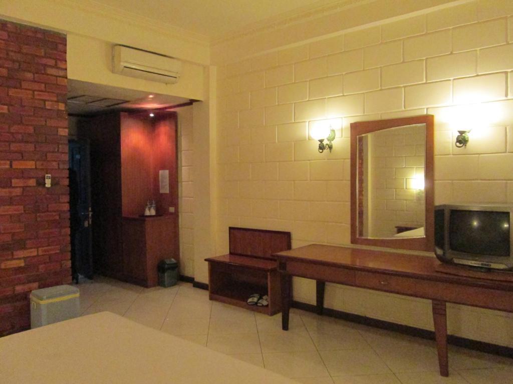 Buana Lestari Hotel Баликпапан Экстерьер фото
